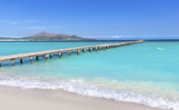 Ресторан в Playa de Muro 9 Ресторан в Playa de Muro 9