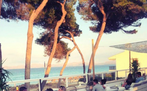 Ресторан в Playa de Muro 4 Ресторан в Playa de Muro 4